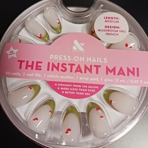 Olive & June Press-On Nails - The Instant Mani, Mushroom Fall French